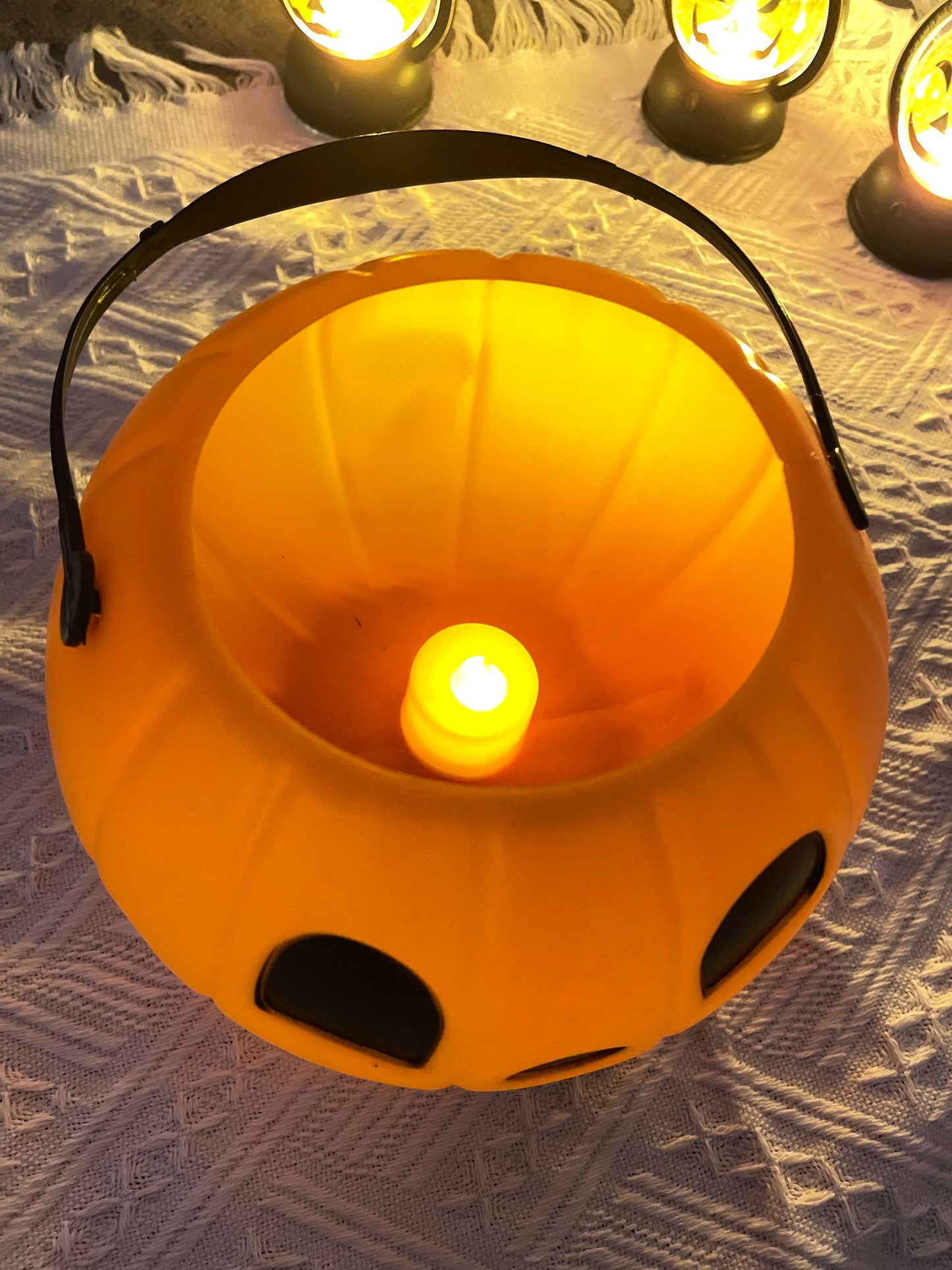 Halloween Pumpkin Lantern - Light-Up Trick-or-Treat Candy Bucket