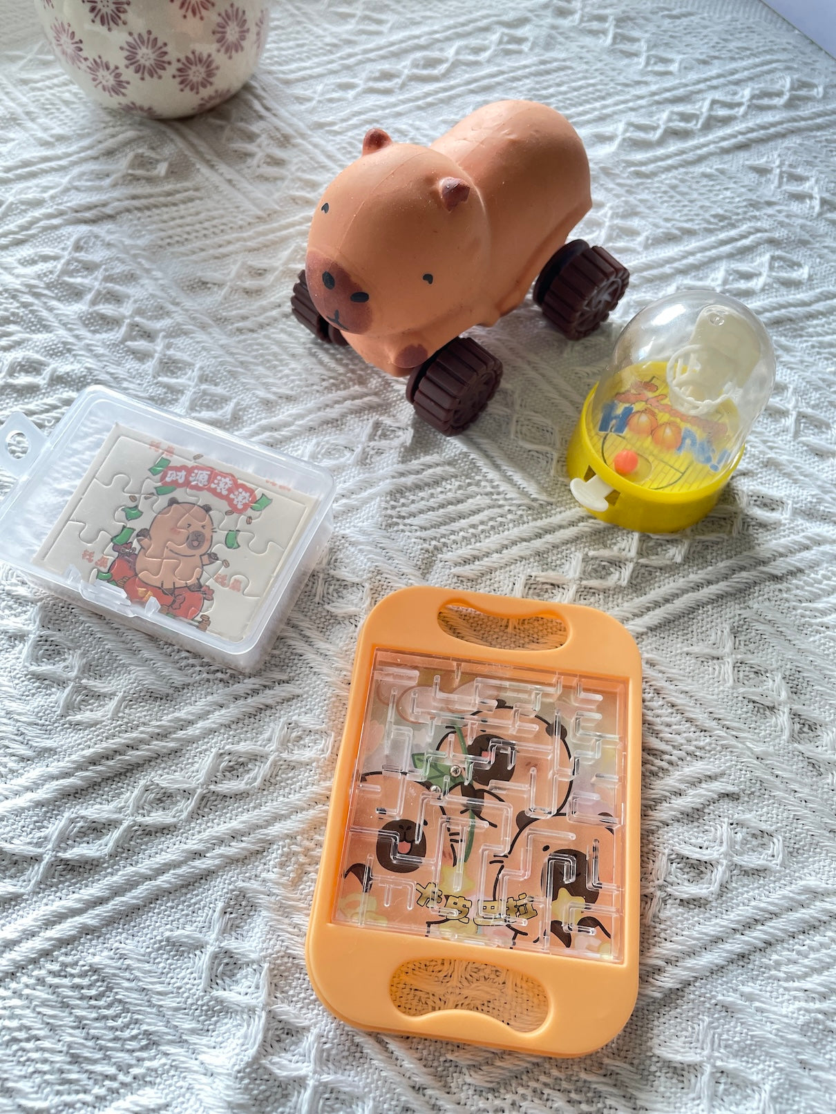 Capybara Orange-themed Set