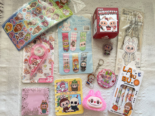 Labubu Deluxe Stationery Gift Box